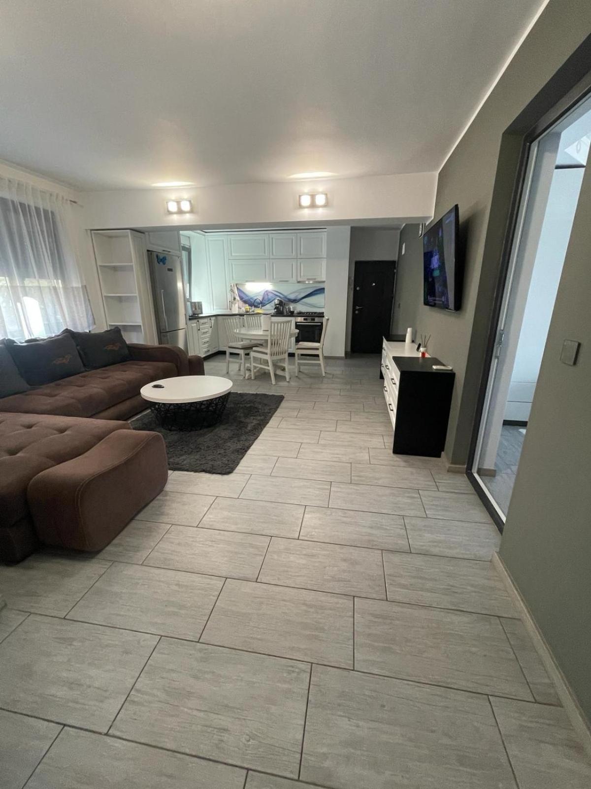 דירות Apartament Central טולצ'אה מראה חיצוני תמונה