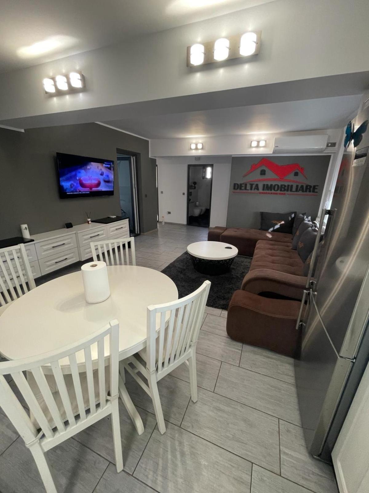 דירות Apartament Central טולצ'אה מראה חיצוני תמונה